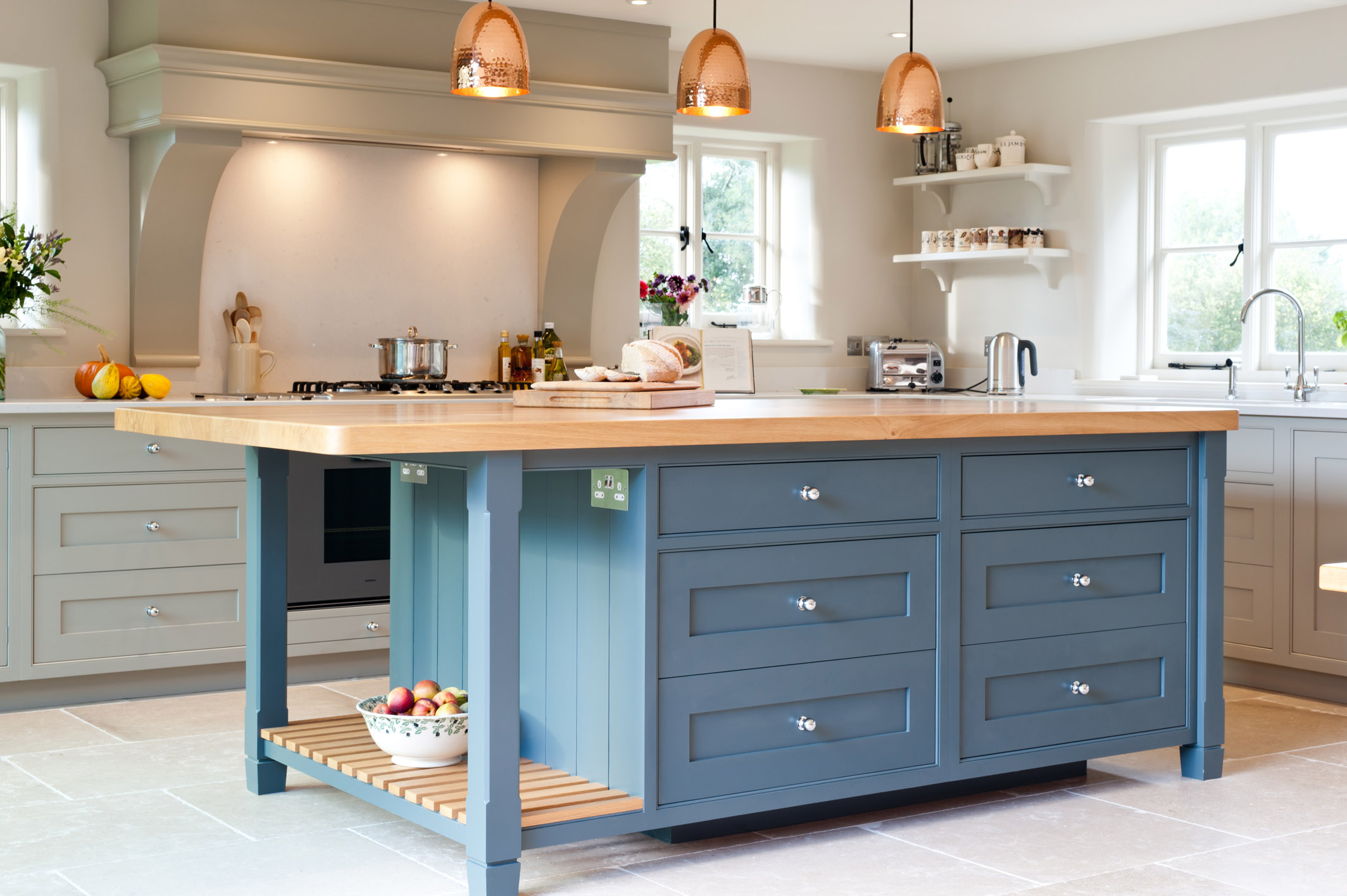 What Is The True Meaning Of A Bespoke Kitchen Weald